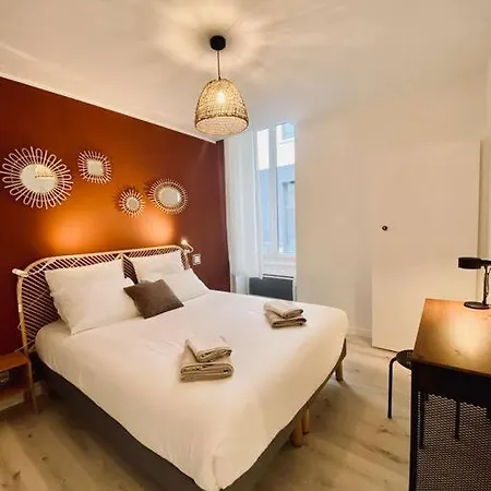 *villa Adelaide* Cocotier Vichy