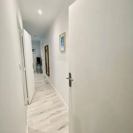 Апартаменты *villa Adelaide* Cocotier Виши
